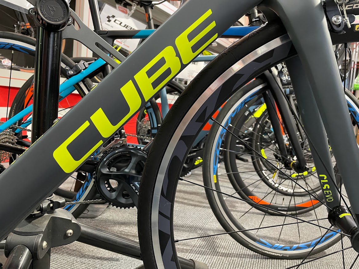 CUBE JAVA-S6 ロードバイクフレーム CUBEのシールは後付けです IMG_1823.jpg